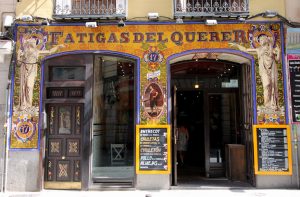 'Fatigas del Querer' bar-restaurant at 17 Calle de la Cruz (street) in Sol neighborhood). Image: Creative Commons